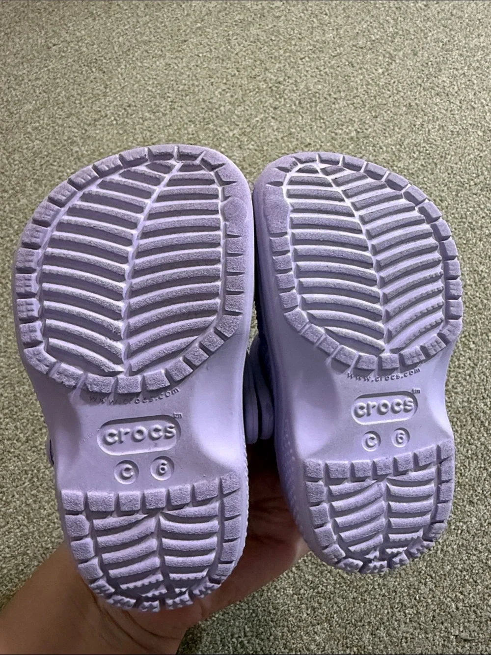 CROCS Kids Classic Clog in Lavender Purple Sz C6